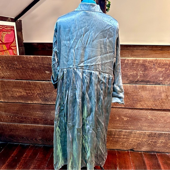 Kate Hewko Silver Button Down Shirt Dress / Kimono Duster w/ Dolman Sleeves - Picture 13 of 14